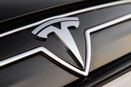 logo tesla - Как работать с акциями Tesla?